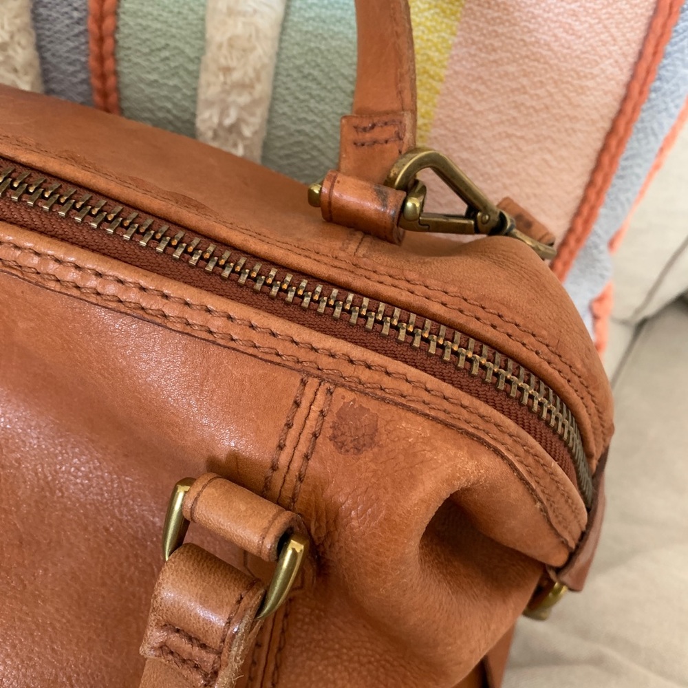 Madewell Glasgow Satchel lightly used - Picture 2 of 6